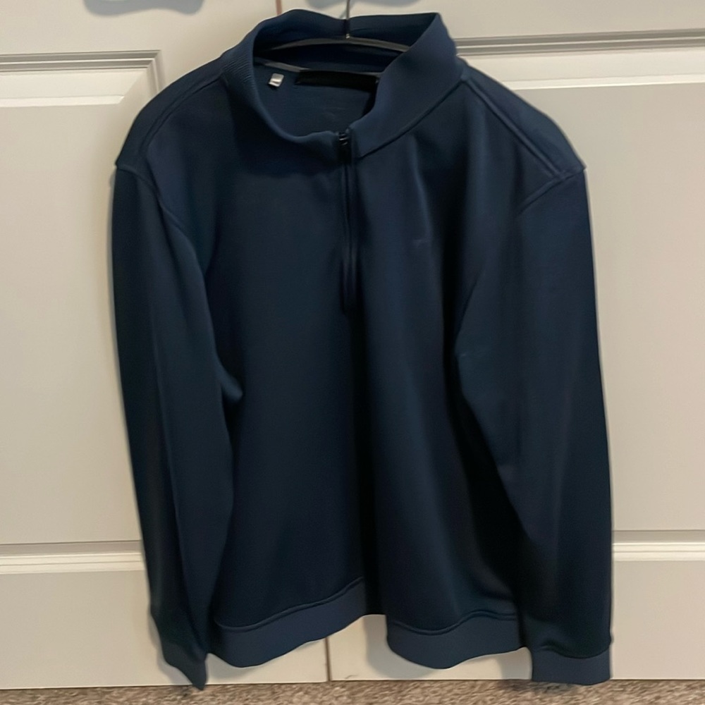 Under armor quarter zip size large